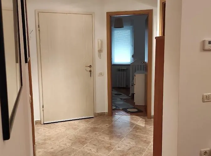 Valkane Apartman *